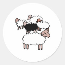 troupeau des moutons avec les moutons noirs autocollants ronds