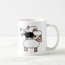 troupeau des moutons avec les moutons noirs tasse à café