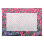 Tulipes roses de ressort et fleurs pourpres set de table