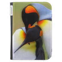 Two emperor penguins in love kindle case
