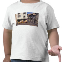 UE, France, Provence, le Bouches-du-Rhône, Arles. T-shirts