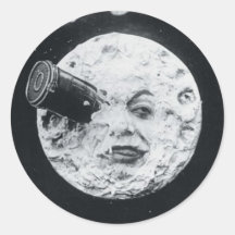 Un voyage à la lune autocollant rond
