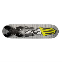 UU-Skull skateboard with yellow hardhat