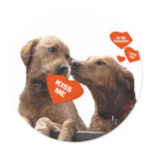 VALENTINE GOLDEN RETRIEVER KISS ME BE MINE STICKER