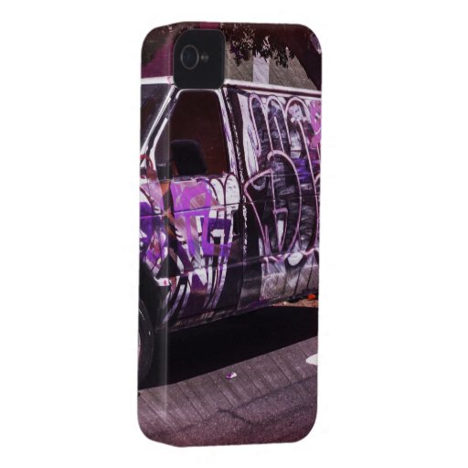 Van A roid - SanFrancisco Graffiti truck iPhone 4 Cases
