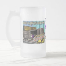 VIEILLE BIÈRE DE MALT DE WAGON COUVERT ET TASSE DE