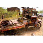 Vieille sculpture en photo de voiture photos en relief