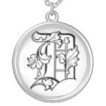 Vieux collier anglais de l'initiale D