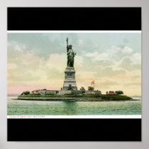 Vintage "Statue of Liberty" Poster. New York