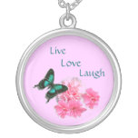 Vivant, amour, collier de rire