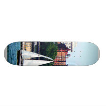 Voilier contre l'horizon de Manhattan Skateboards
