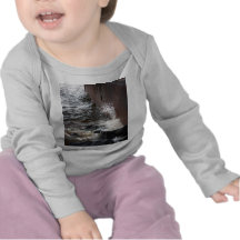 Wall Splash T-shirts