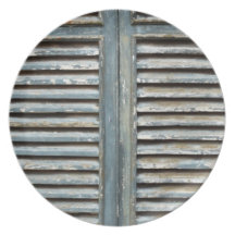 Weather-beaten window party plates