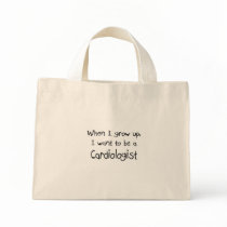 When I grow up I want to be a Cardiologist Tote Bags