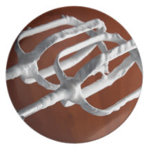 Whipped whisks dinner plates