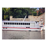 White boat invitation