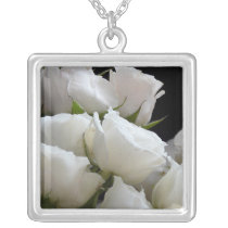 White Roses Necklace necklaces