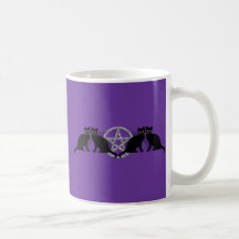 Wicca Magic Pentagram with Black Cat Familiar set Mugs