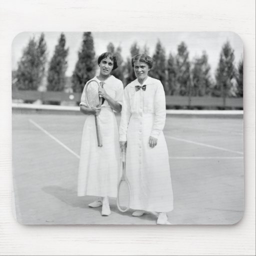 Women's Tennis Champions, 1913 Mousepad