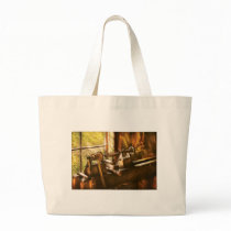 Woodworker - An Old Lathe Bags