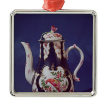 Worcester coffee pot, decorated with birds ornaments