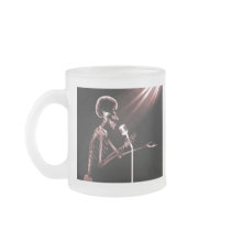X-RAY SKELETON SINGING ON RETRO MIC - RED MUG