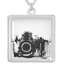 X-RAY VISION CAMERA - BLACK & WHITE JEWELRY