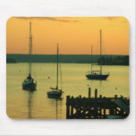 Yachts au coucher du soleil tapis de souris