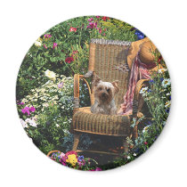 Yorkshire Terrier Magnet Garden