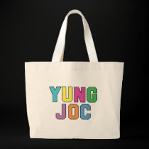 Yung Joc colore le sac de logo sacs