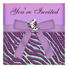 Zèbre mignon et poster de animal pourpre de coeurs invitations personnalisables