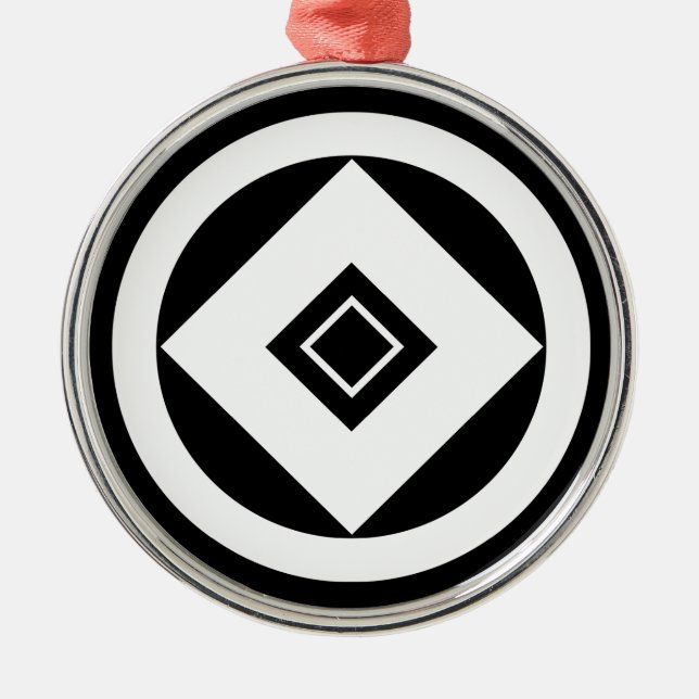 一柳家二重釘貫 METAL ORNAMENT (Front)