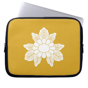 三つ葉野菊 LAPTOP SLEEVE