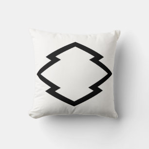 中陰松皮菱 THROW PILLOW