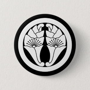 丸に抱き花杏葉 2 INCH ROUND BUTTON