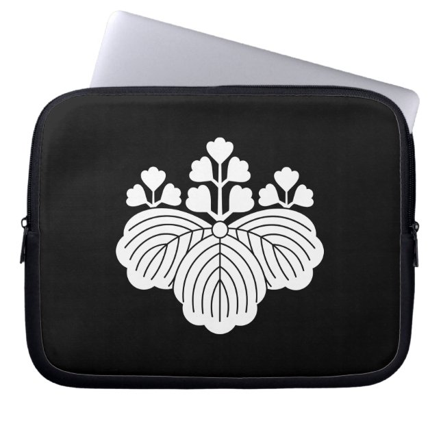 五三桐 LAPTOP SLEEVE (Front)