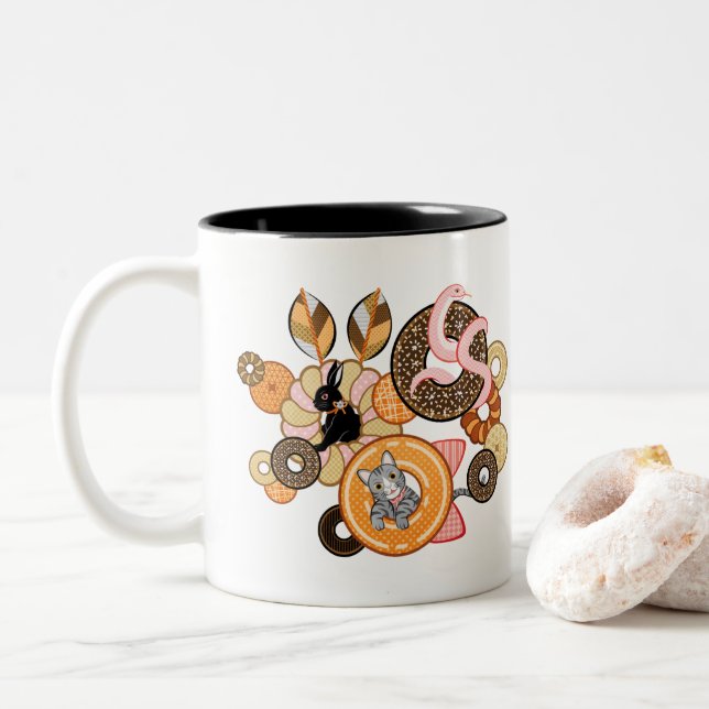 動物とドーナッツ（リメイク）／Animal and doughnut (Remake) Two-Tone Coffee Mug (With Donut)