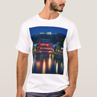 富士山と紅葉（ Mount Fuji and autumn leaves） T-Shirt