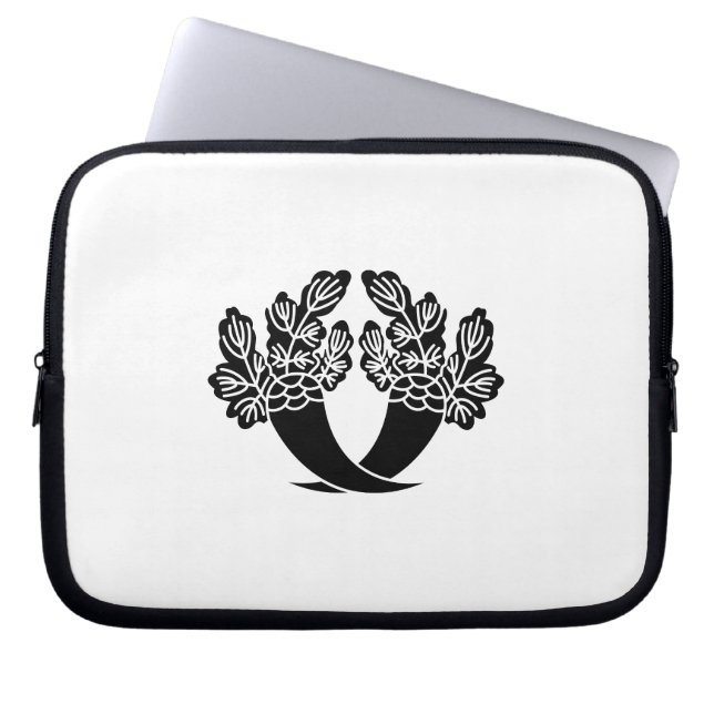 本庄大根 LAPTOP SLEEVE (Front)