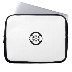 石持ち地抜き木瓜 LAPTOP SLEEVE