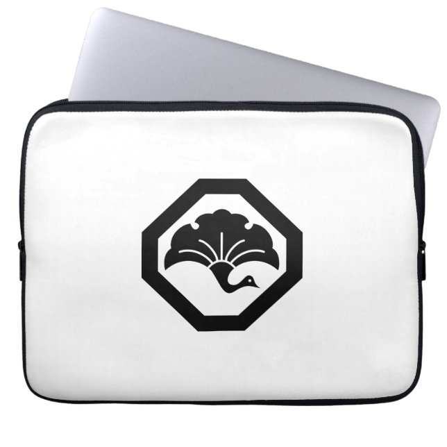 隅切り角に銀杏鶴 LAPTOP SLEEVE (Front)