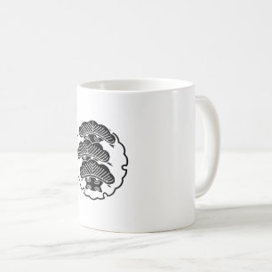 雪輪に出三階松 COFFEE MUG