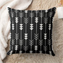 Recherche de motif flèche coussins Noir et blanc