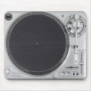 Recherche de jockey électronique Platine