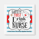 Recherche de retraitée infirmière magnets Nurse