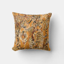 Search for wildlife pillows Illustration