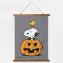 Search for halloween tapestries Snoopy