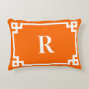 Recherche de orange et blanc coussins Daughter