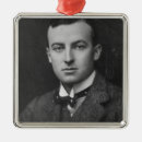 Recherche de secrétaire ornements Portrait