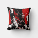 Recherche de squelettes coussins Goth